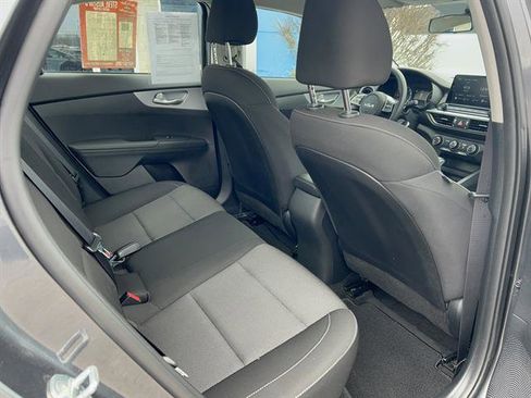 Used 2022 Kia Forte Sedan image 16