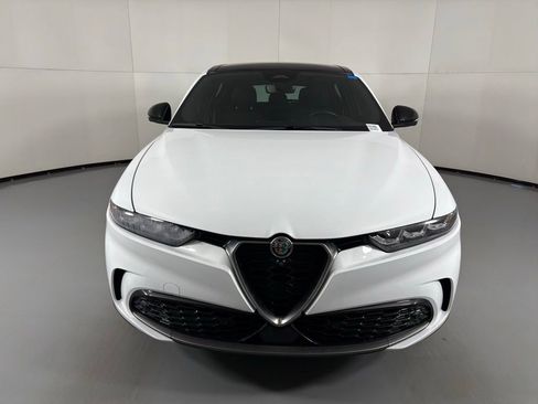 Used 2024 Alfa Romeo Tonale Ti image 4