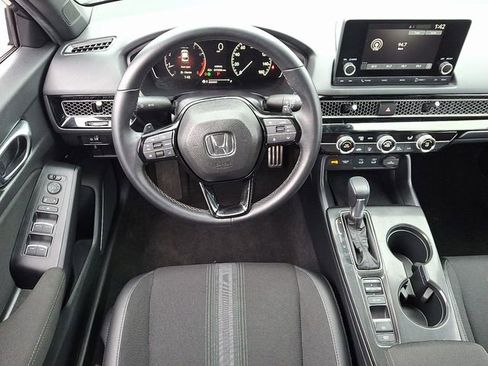 Used 2025 Honda Civic Sport image 11