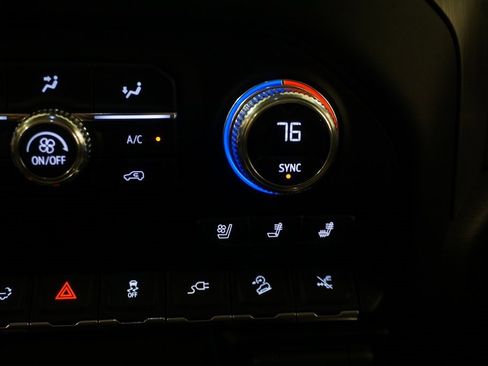 Certified 2023 GMC Sierra 3500 Denali w/ Denali Ultimate Package image 18