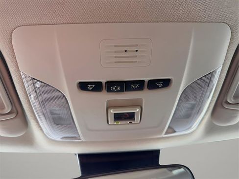 Used 2022 Toyota Corolla LE FWD image 45