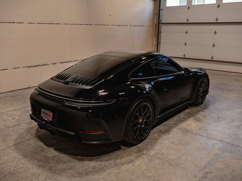 Used 2025 Porsche 911 GTS image 5