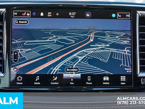 Used 2023 Chrysler Pacifica Limited image 41