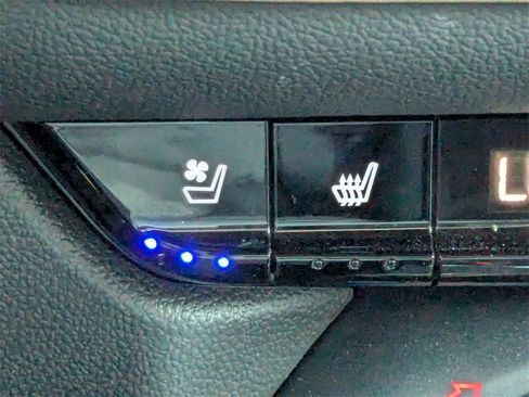 Certified 2024 Chevrolet Blazer Premier w/ Driver Confidence II Package image 28