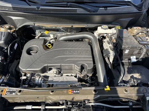 Used 2024 Chevrolet Equinox LT image 33