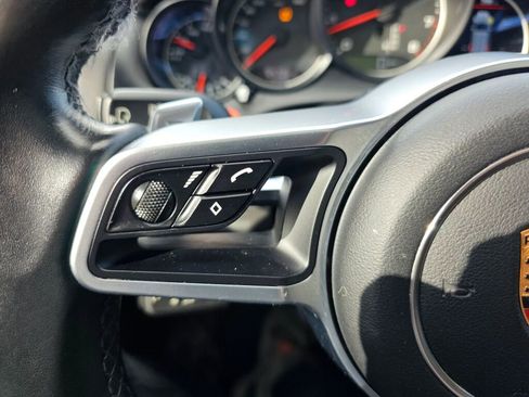 Used 2017 Porsche Cayenne image 25