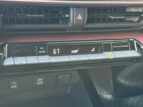 New 2026 Toyota Prius SE image 19