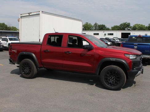 Used 2026 Chevrolet Colorado Trail Boss AWD/4WD image 4