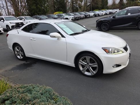 Used 2014 Lexus IS 250C image 7