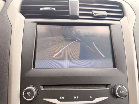 Used 2014 Ford Fusion Energi SE w/ Driver Assist Package FWD image 27