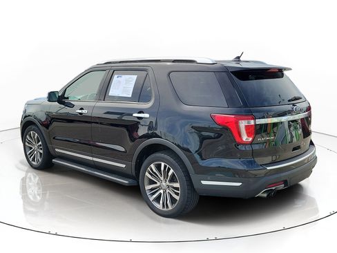Used 2018 Ford Explorer Platinum AWD/4WD image 4