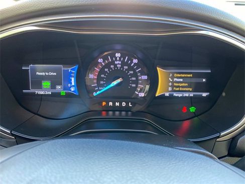 Used 2019 Ford Fusion SE image 17