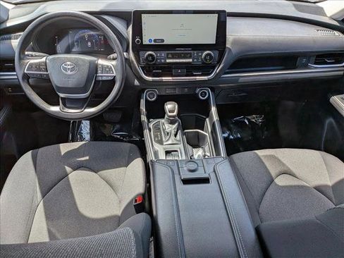 Certified 2026 Toyota Grand Highlander FWD image 25