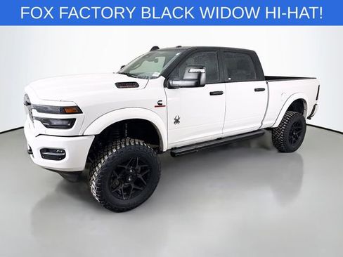 New 2025 RAM 2500 Big Horn AWD/4WD image 3