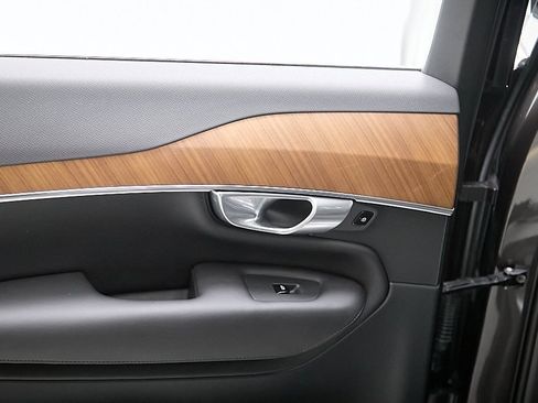 Used 2023 Volvo XC90 B6 Plus w/ Protection Package Premier image 20