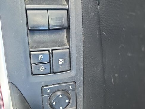 Used 2020 Toyota RAV4 LE w/ All Weather Liner Package AWD/4WD image 13