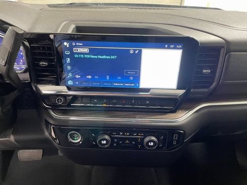 Used 2024 Chevrolet Silverado 1500 LT AWD/4WD image 16