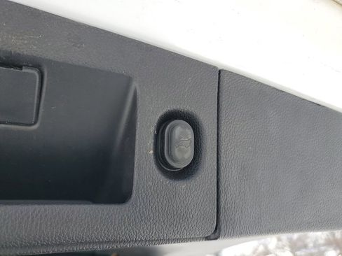 Used 2019 Chevrolet Tahoe LT image 8