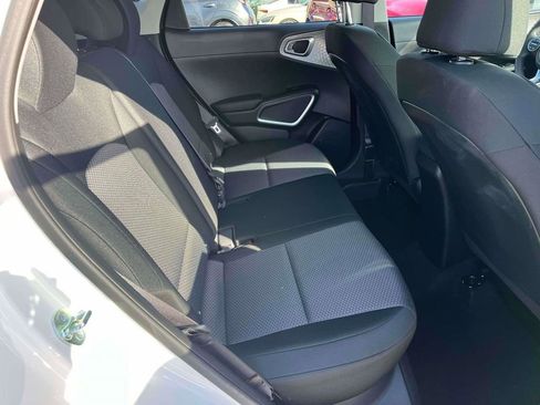 Certified 2025 Kia Soul LX w/ LX Technology Package image 9