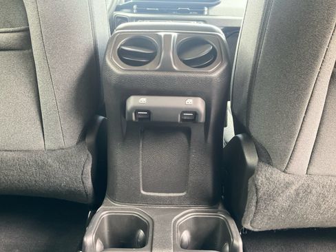 Used 2025 Jeep Wrangler Unlimited Sport AWD/4WD image 30