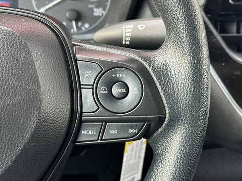 Used 2024 Toyota Corolla LE image 25