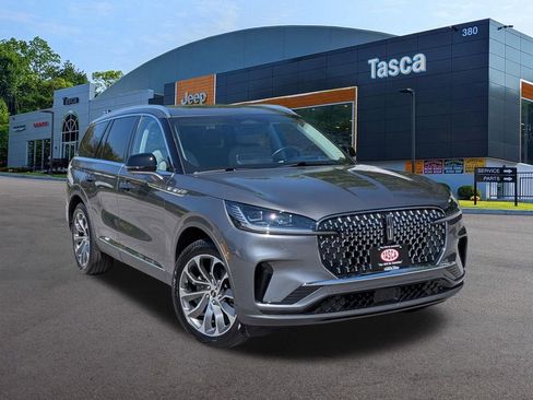 Used 2025 Lincoln Aviator Reserve w/ Illumination Package AWD/4WD image 1