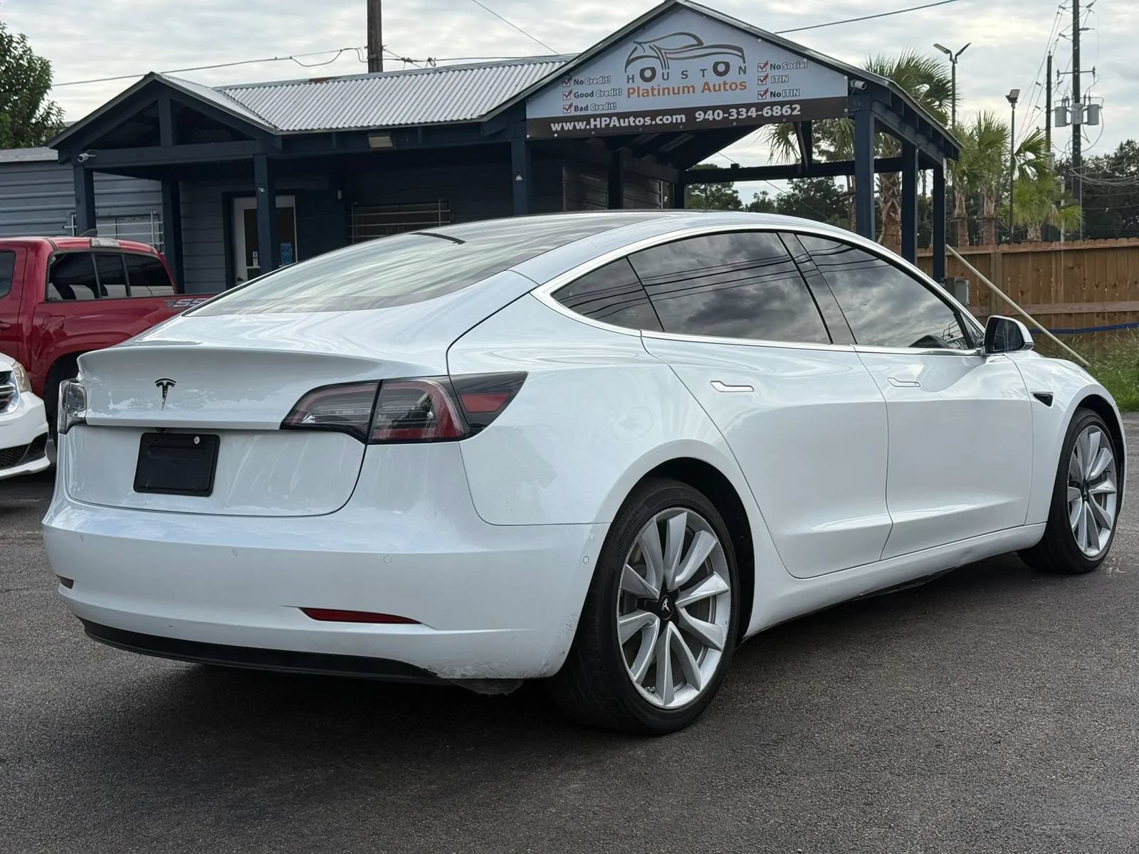 Used 2020 Tesla Model 3 Standard Range RWD image 6
