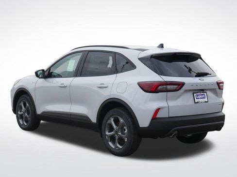New 2026 Ford Escape ST-Line w/ Tech Pack #1 AWD/4WD image 4