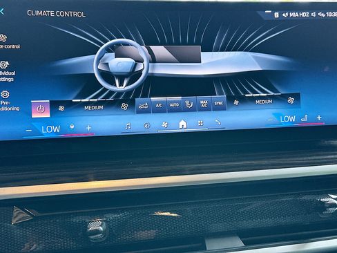 Certified 2024 BMW X7 xDrive40i AWD/4WD image 16