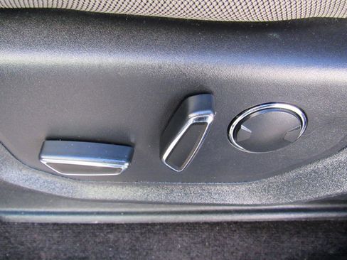 Used 2018 Ford F150 XLT w/ Equipment Group 302A Luxury image 10