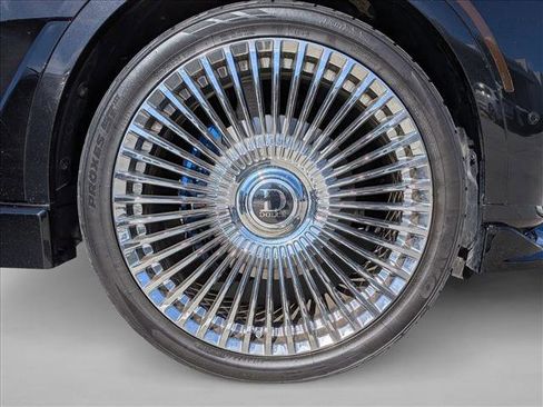 Used 2026 BMW X7 M60i image 10