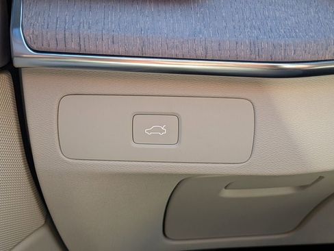 New 2026 Volvo XC90 B6 Ultra w/ Protection Package Premier image 31