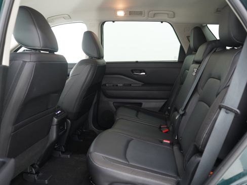 Used 2023 Nissan Pathfinder SL image 20