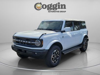 New 2025 Ford Bronco Outer Banks