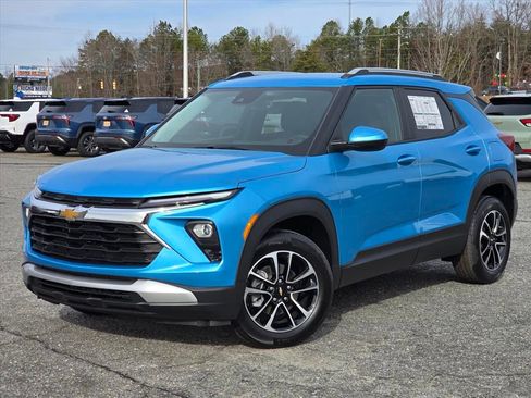 New 2026 Chevrolet TrailBlazer LT w/ Convenience Package FWD image 2