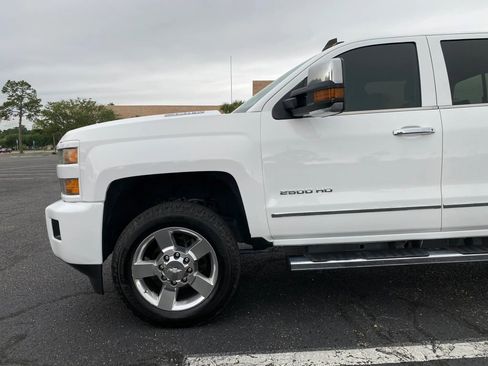 Used 2016 Chevrolet Silverado 2500 LTZ w/ Duramax Plus Package AWD/4WD image 5