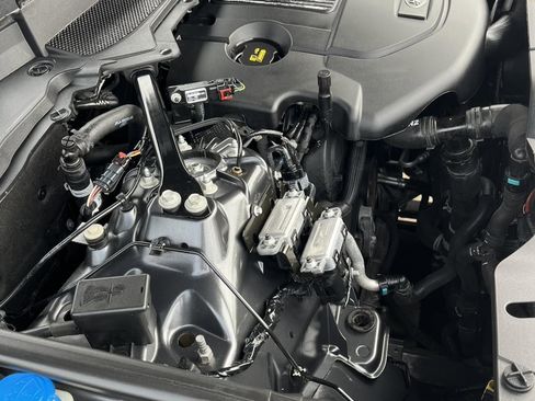 Used 2019 Land Rover Range Rover Sport HSE image 12