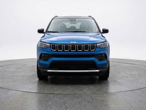 Used 2025 Jeep Compass Limited image 2