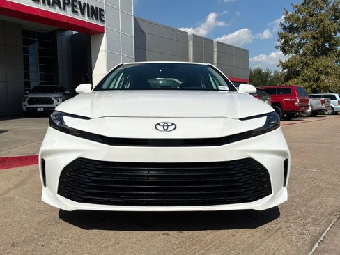 Used 2026 Toyota Camry LE FWD image 3