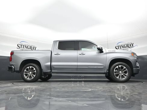 Used 2024 Chevrolet Silverado 1500 High Country w/ Technology Package AWD/4WD image 36
