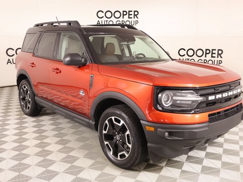 Used 2023 Ford Bronco Sport Outer Banks w/ Tech Package AWD/4WD image 1