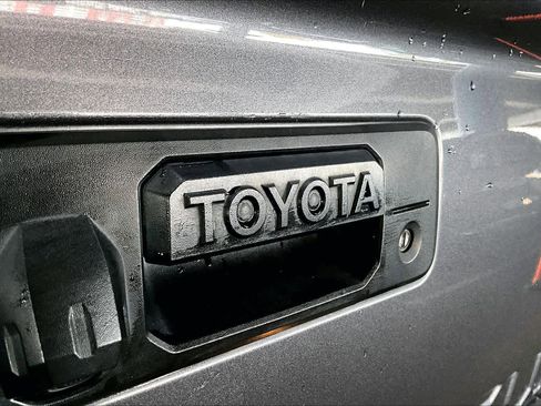 Used 2021 Toyota Tundra SR5 image 31