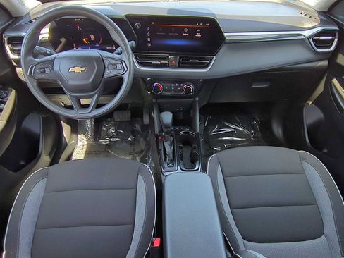 Used 2024 Chevrolet TrailBlazer LT FWD image 13