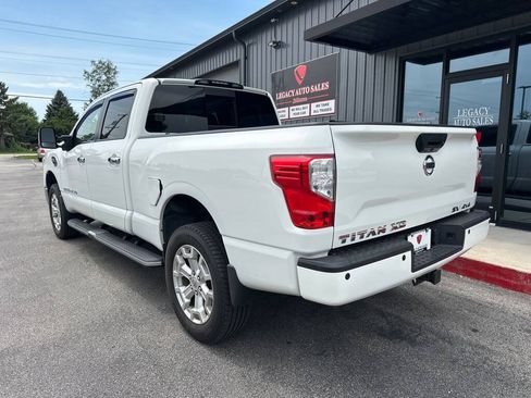 Used 2016 Nissan Titan SV AWD/4WD image 3