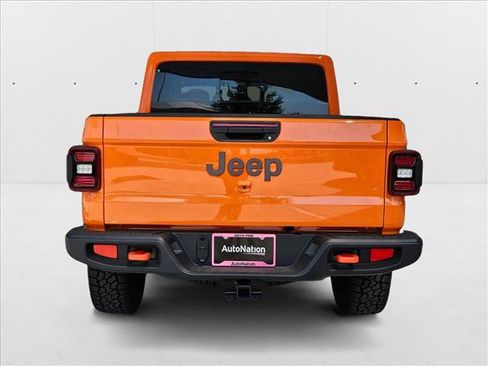 New 2025 Jeep Gladiator Mojave image 8