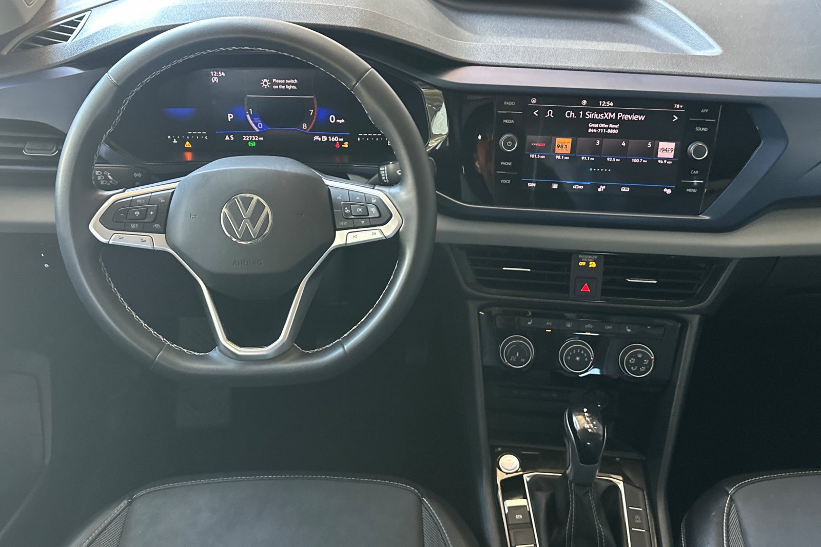 Used 2023 Volkswagen Taos SE FWD image 14