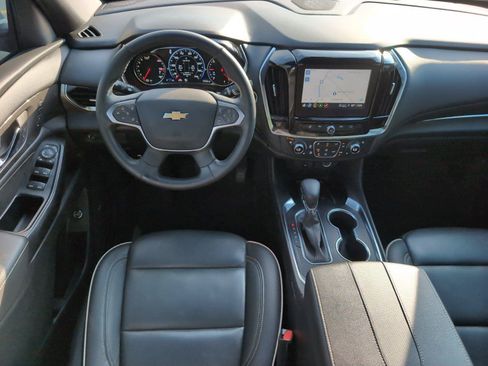 Used 2023 Chevrolet Traverse Premier FWD image 30