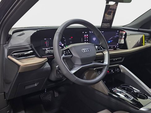 New 2025 Audi Q5 Prestige image 16
