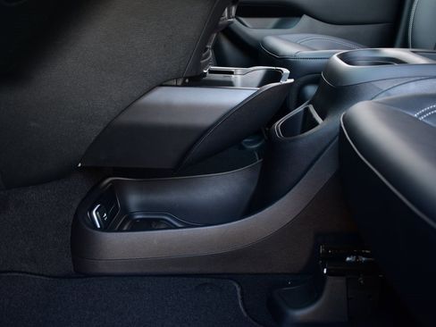 New 2026 Chrysler Pacifica Select image 44