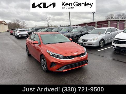 Certified 2024 Kia Forte LXS w/ LXS Technology Package image 3